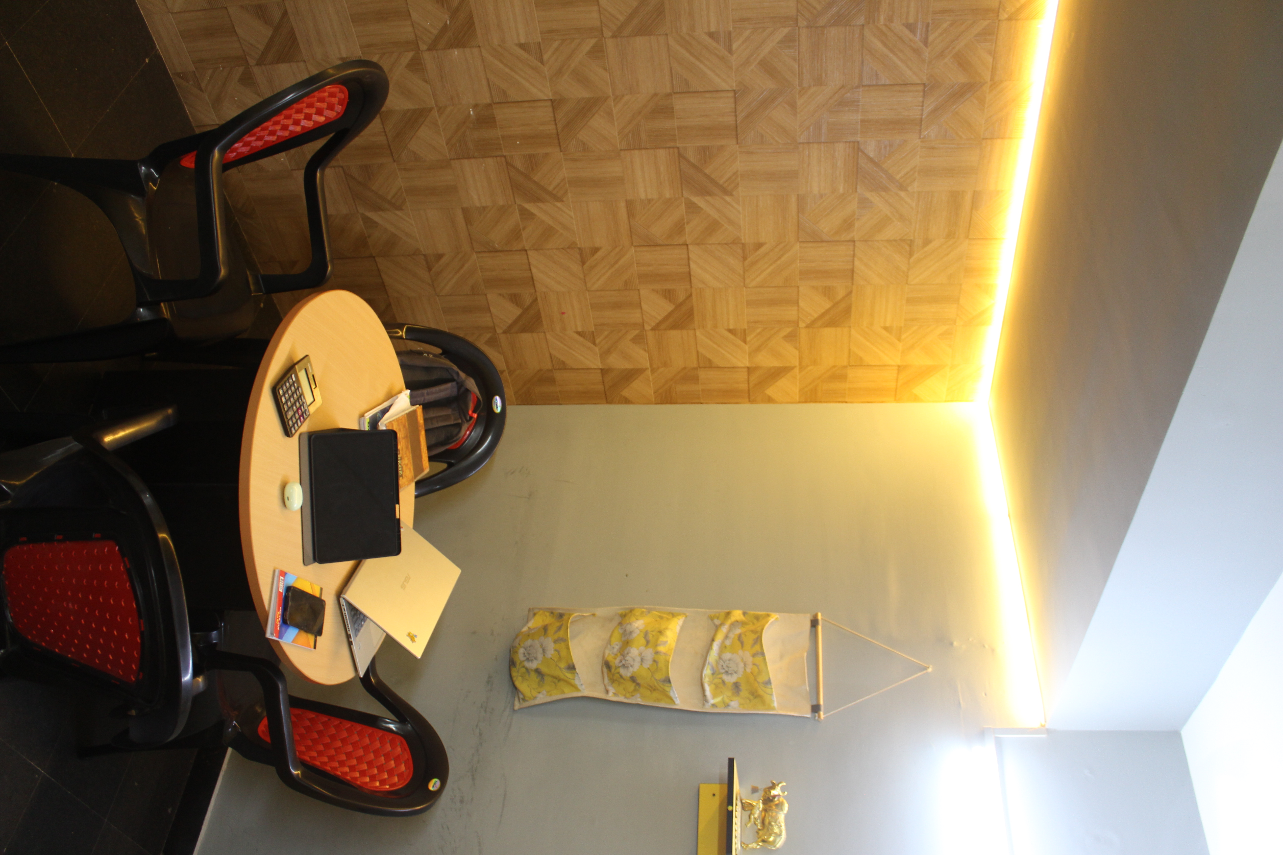 Lounge seating area at 100ft Road